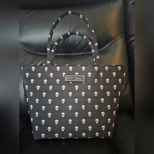 Betsey Johnson Black Skull Print Tote Insulated Lunch Bag